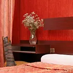 Hotel Camelia International