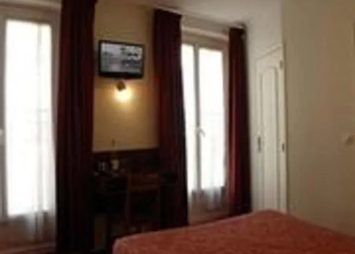 Camelia International 2*
