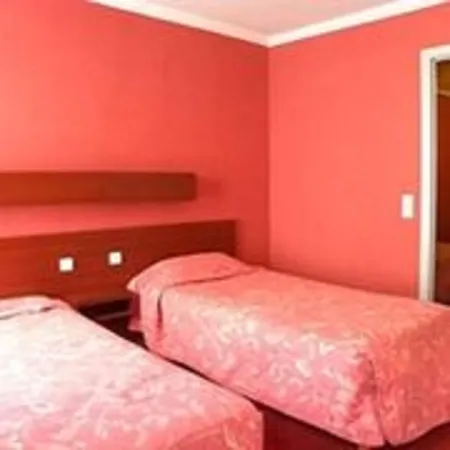 Camelia International 2*